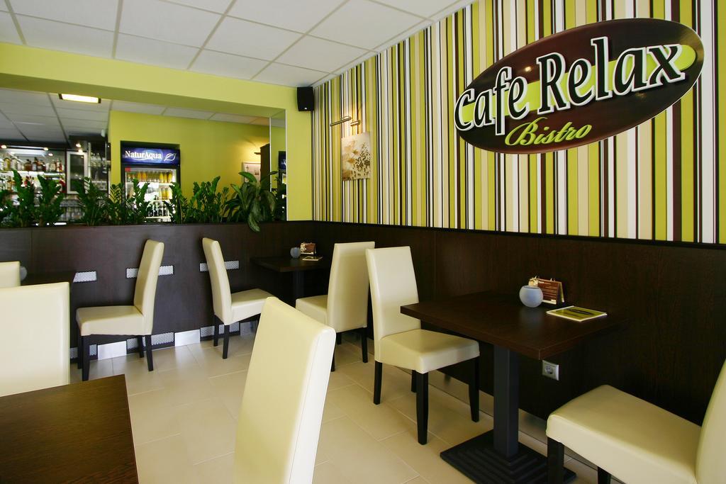 Cafe Relax Apartments Hévíz Exterior foto